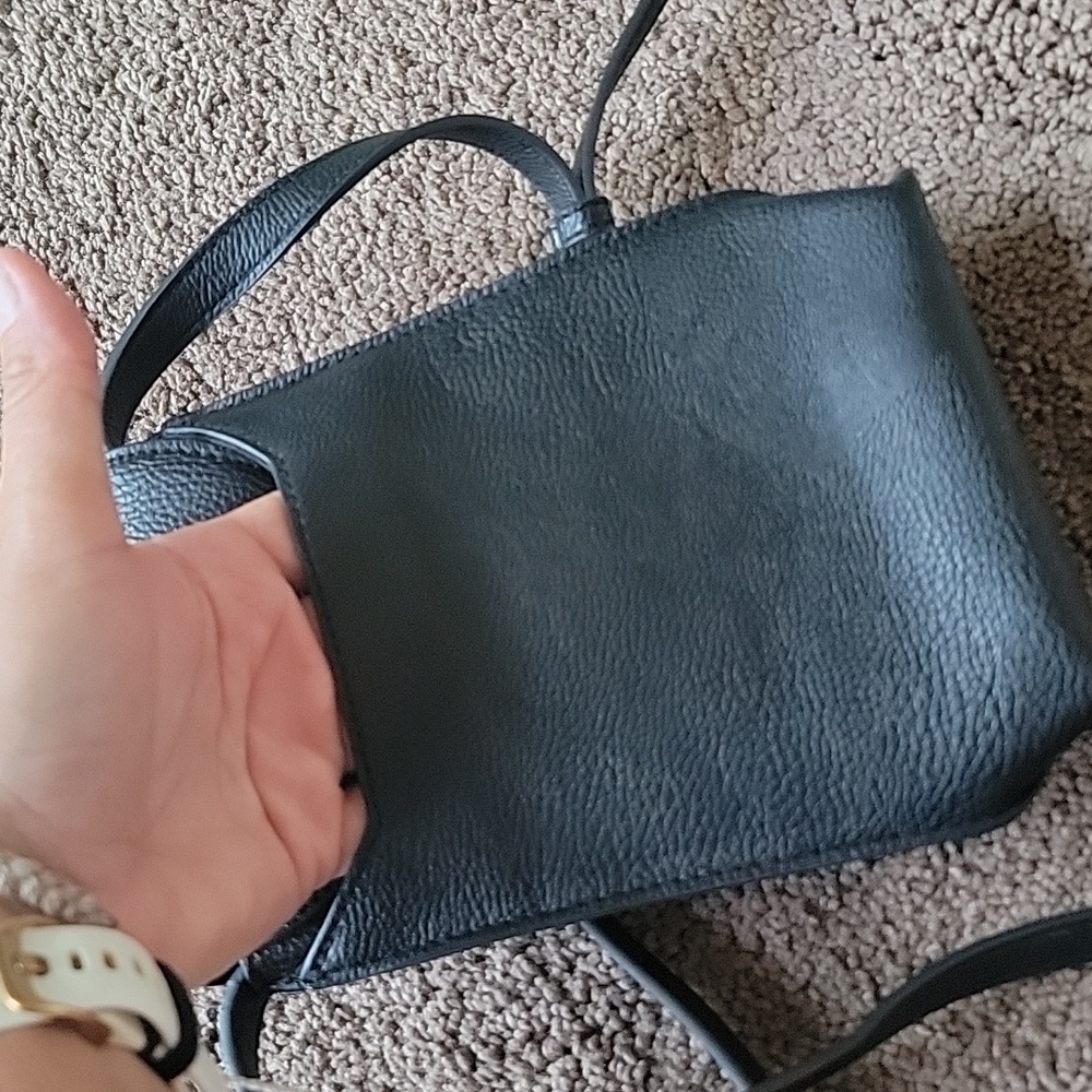 Soft Black Leather Crossbody Bag - Picture 3 of 4